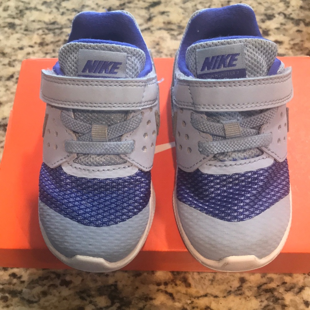 Nike shoes size 6c toddler